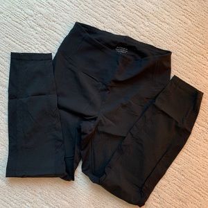 Athleta Trekkie legging